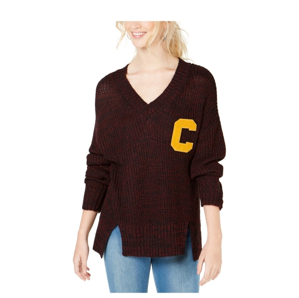 V neck sweater